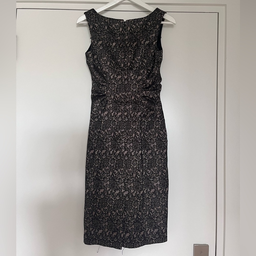 Black Lace Formal Fitting Dress - Picture 2 of 3